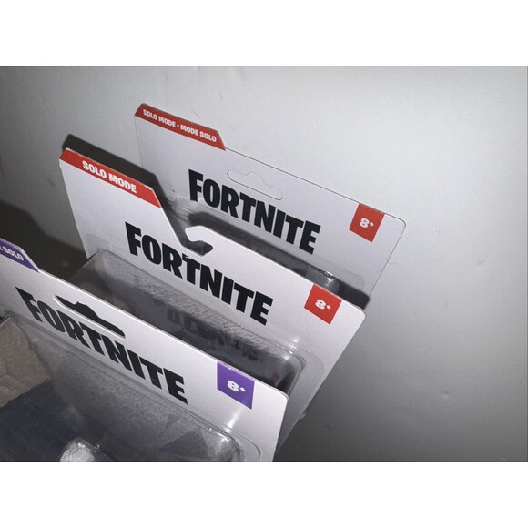 Fortnite Raz Glyph Master Agent Jones Cluck Eggsplosive Lot Epic Jazzwares - Picture 11 of 11